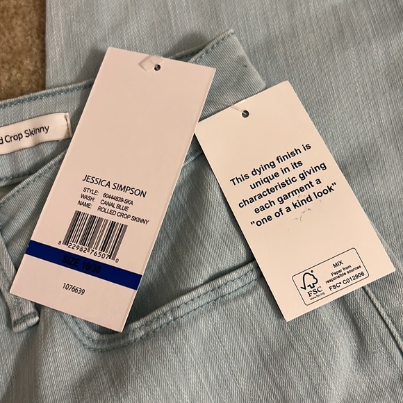 Jessica Simpson Rolled Cropped Skinny Jeans in Canal Blue - Picture 8 of 8